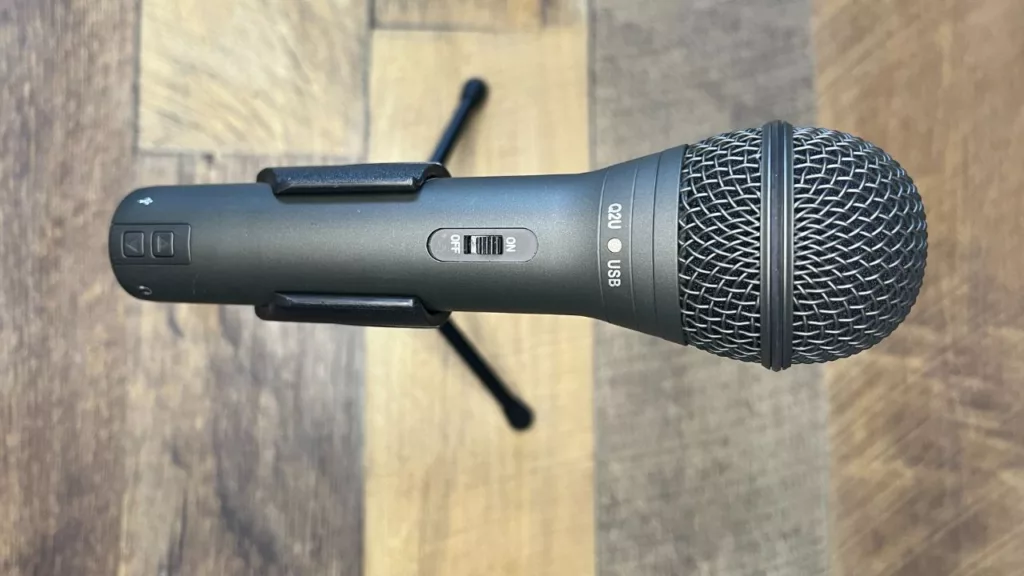 The Best Podcast and Livestream Gear (2022): Mics, Stands, Pop Filters, and  More