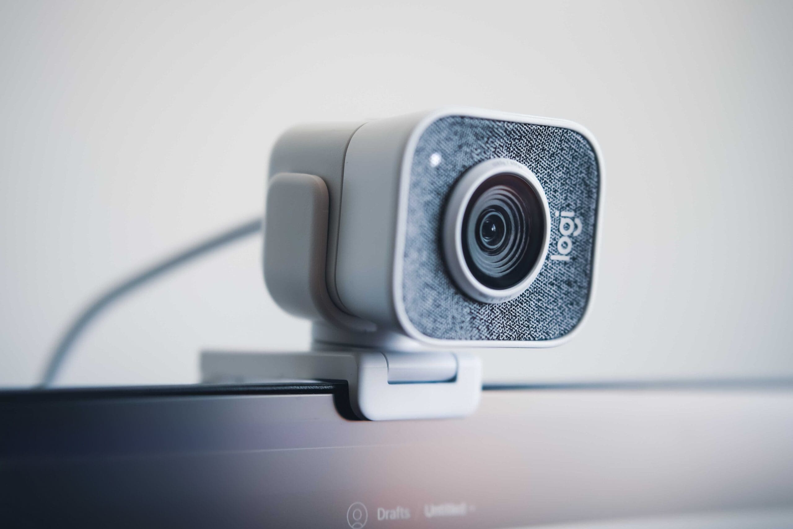 Best Podcast Webcams For Recording Video Podcasts - The